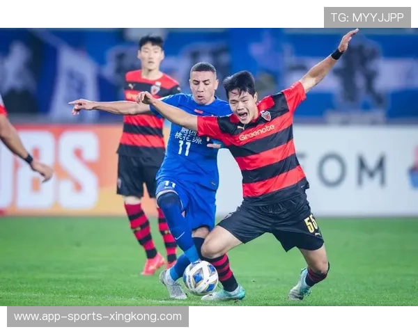 武汉三镇从后场发起的推进丝滑连贯